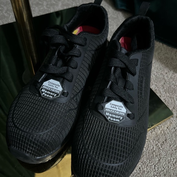 Skechers Black Memory Foam Sneakers - Picture 1 of 7